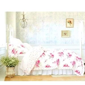 Simply Shabby Chic King size Comforter and shams